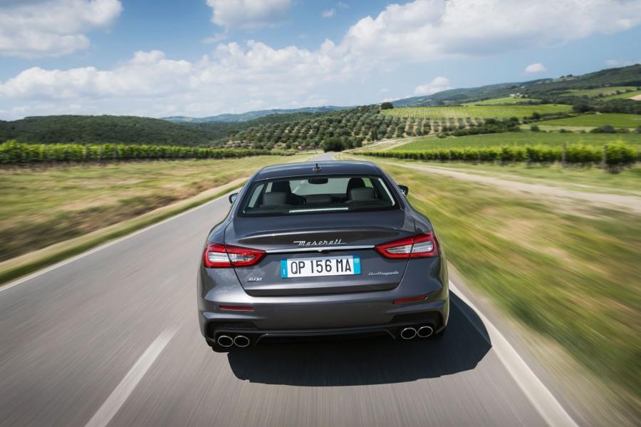  Maserati Quattroporte S Q4 GranSport (M156) 2017 года  (фото 3 из 41)